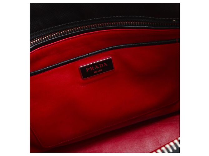 PRADA - Borsa Galleria Prada in pelle nera grana Nero - vista 11