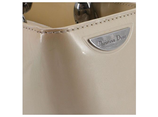 DIOR - Borsa a spalla Lady Perla Dior in pelle verniciata beige - vista 9