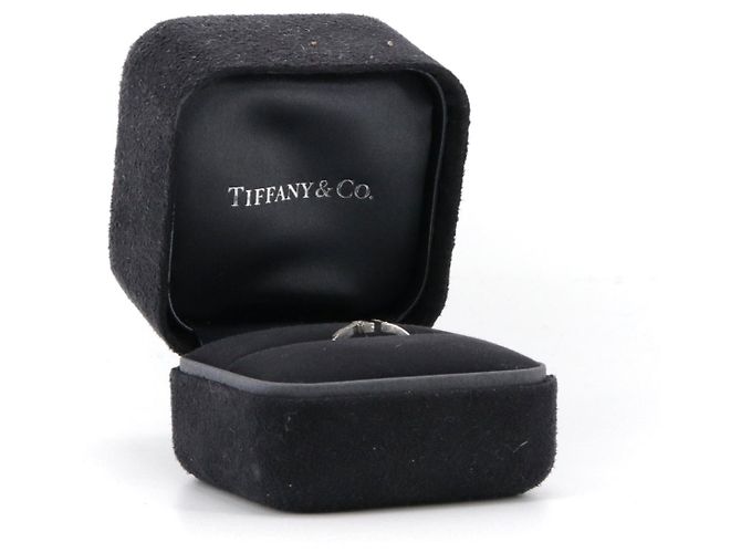 TIFFANY & CO - Tiffany & Co Drahtring aus Weißgold mit Diamanten (T55) Silber - Ansicht 6