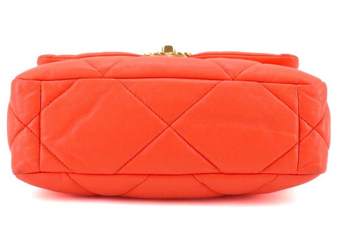 CHANEL - Borsa a spalla Chanel 19 in pelle arancione - vista 4