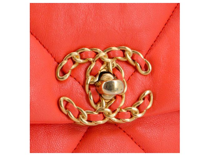CHANEL - Borsa a spalla Chanel 19 in pelle arancione - vista 5