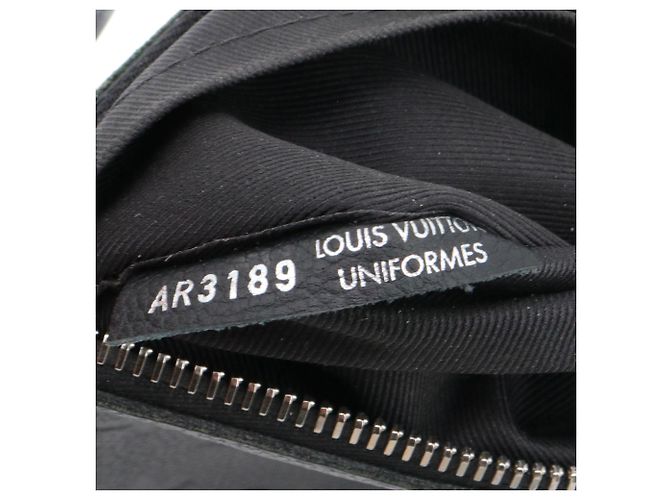 LOUIS VUITTON - Borsa a spalla Pallas Louis Vuitton in pelle empreinte nera Nero - vista 10