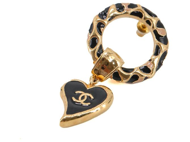 CHANEL - Orecchini a forma di cuore Chanel in metallo dorato D'oro - vista 2