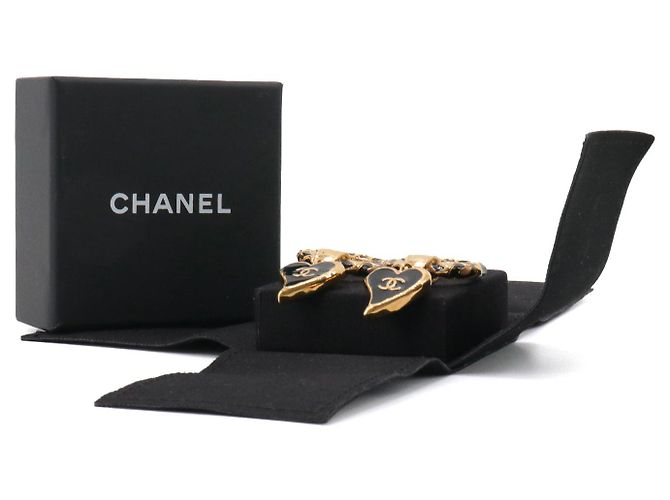 CHANEL - Orecchini a forma di cuore Chanel in metallo dorato D'oro - vista 5