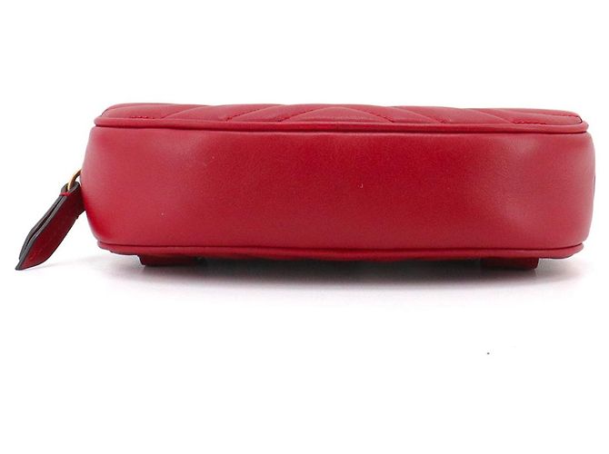 GUCCI - Marsupio Gucci GG Marmont in pelle rossa a zigzag - vista 4
