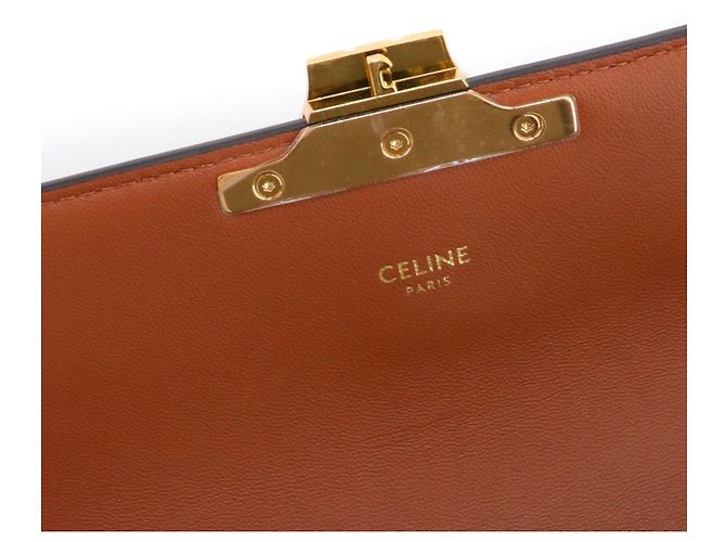 Céline CELINE - Claude Celine Schultertasche aus beschichtetem Monogramm-Triomphe-Canvas Braun - Ansicht 5