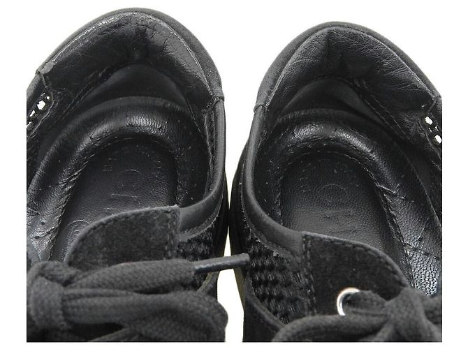Sneakers in mesh con logo Chanel in pelle scamosciata nera Nero - vista 6