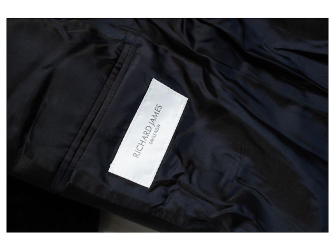 Autre Marque Richard James, Schwarze Samt-Smokingjacke - Ansicht 5
