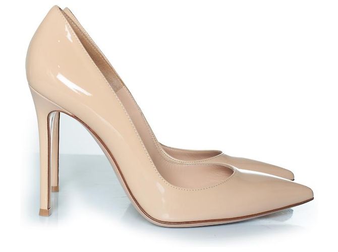 Gianvito Rossi, Lackleder-Pumps in Nude - Ansicht 4