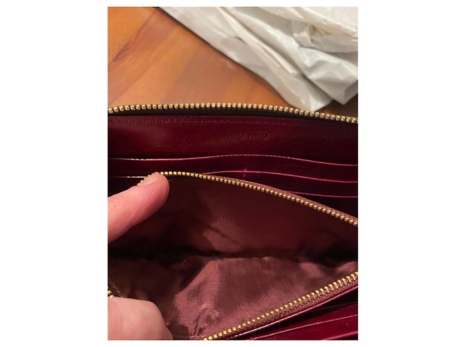 Cartera Miu Miu de piel de pelo rojo oscuro morado oscuro Burdeos - vista 5