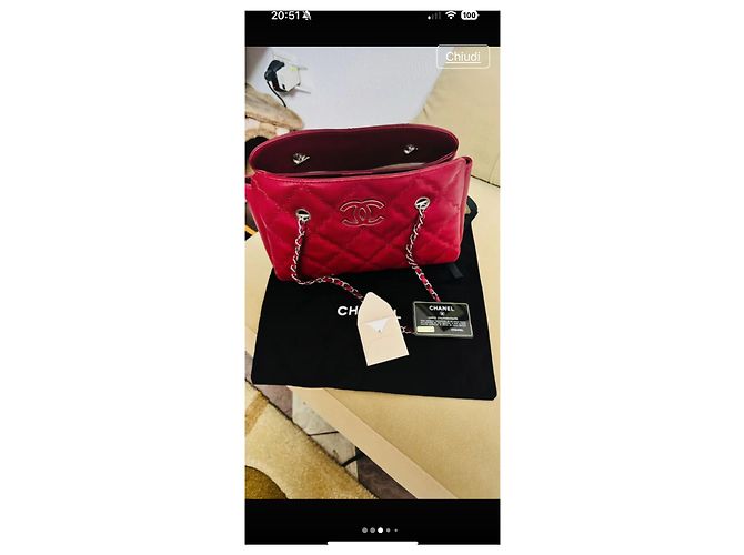 Trendy CC Chanel Handtasche aus rotem Leder mit Silberhardware - Ansicht 4