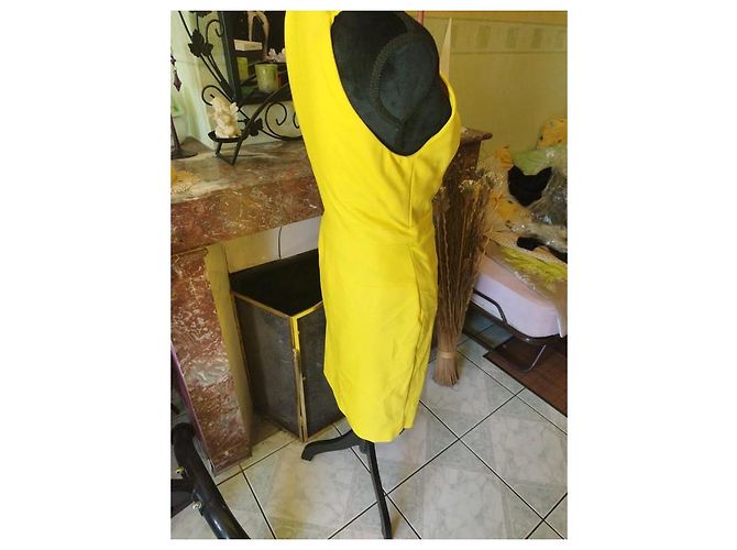 Gianni Versace Vestido bodycon amarelo Versace 42 IT - vista 10