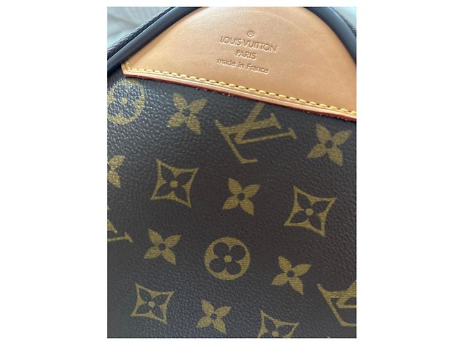 Louis Vuitton Grande valigia monogramma Pesca Marrone scuro - vista 3