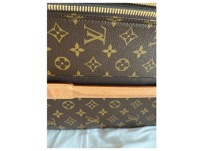 Louis Vuitton Grande valigia monogramma Pesca Marrone scuro - vista 7