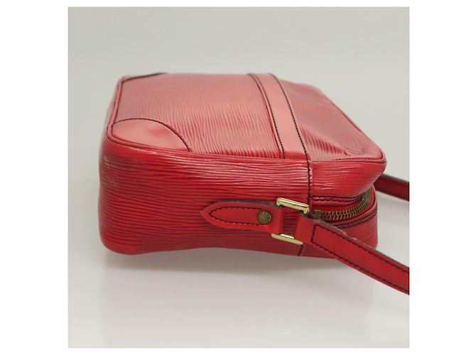 LOUIS VUITTON Bolso de Hombro Epi Trocadero 27 Rojo M52317 LV Auth 129830 Roja - vista 3