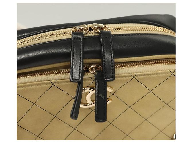 CHANEL Borsa a Spalla Matelassé in Camoscio Avorio Oro CC Auth 128451 D'oro Crudo - vista 10