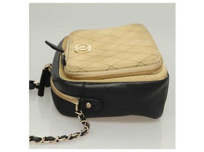 CHANEL Borsa a Spalla Matelassé in Camoscio Avorio Oro CC Auth 128451 D'oro Crudo - vista 4
