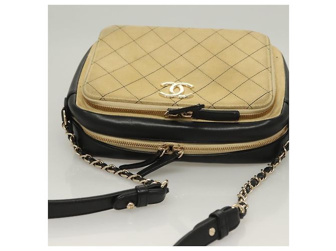 CHANEL Borsa a Spalla Matelassé in Camoscio Avorio Oro CC Auth 128451 D'oro Crudo - vista 6