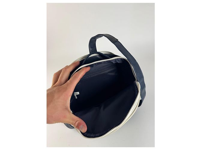 Vintage Courreges Paris Leder Rucksack navy und weiß - Ansicht 3