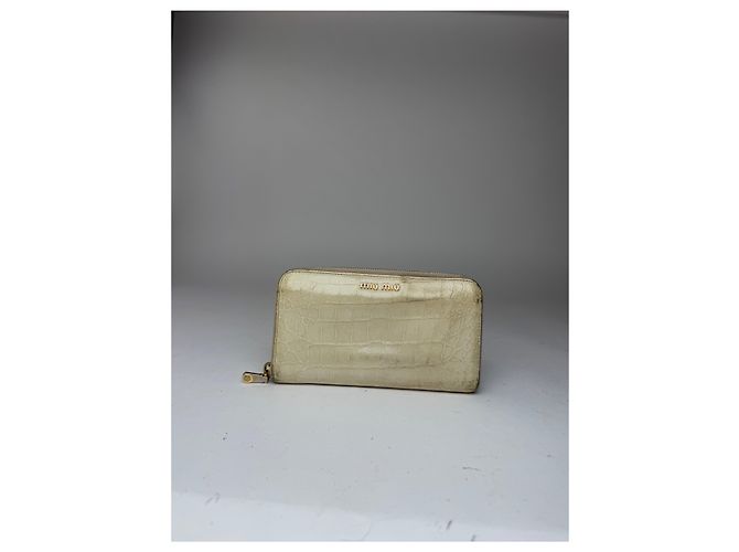 Vintage Miu Miu Leather wallet white - view 9
