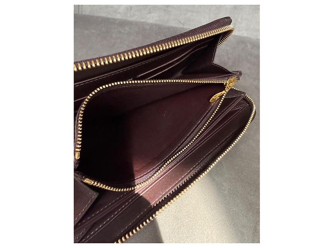 Portafoglio Louis Vuitton Zippy Vernis Viola Scuro - vista 12