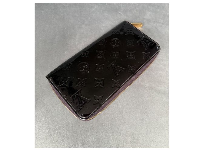 Portafoglio Louis Vuitton Zippy Vernis Viola Scuro - vista 3