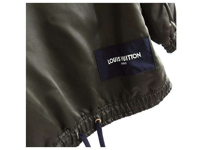 Chaqueta deportiva con capucha de nylon brillante Louis Vuitton Caqui - vista 6