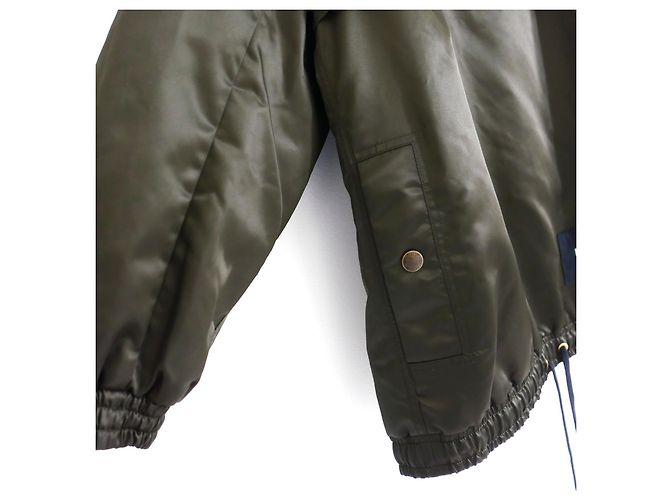 Chaqueta deportiva con capucha de nylon brillante Louis Vuitton Caqui - vista 8