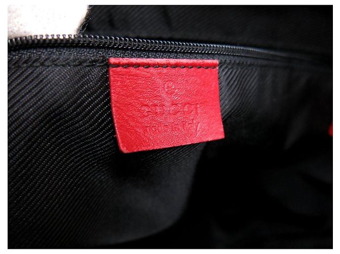 Marmont Gucci GG Leder- und Canvas-Shopper
Modellnummer: 0021121 - Rot Beige - Ansicht 6
