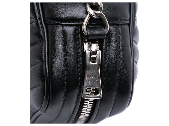 Bolso de cámara Diagramme de piel de ternera suave negra de Prada - vista 6