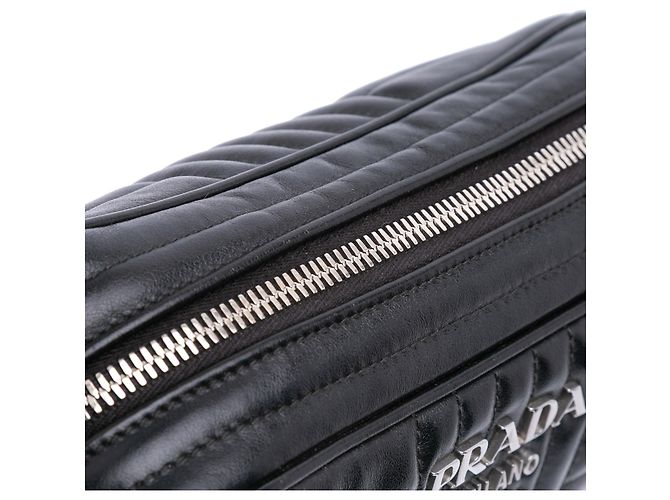 Bolso de cámara Diagramme de piel de ternera suave negra de Prada - vista 7