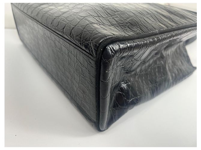 Borsa Salvatore Ferragamo Vara in pelle nera effetto coccodrillo - vista 3
