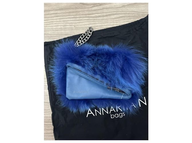 Autre Marque Clutch in pelliccia di VOLPE blu fiordaliso e pelle nuova Blu chiaro - vista 3