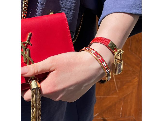 Kelly-Uhr von Hermès. Golden - Ansicht 3