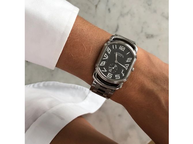 Hermès nova bateria, e vem com uma garantia de um ano do vendedor a partir da data de compra Preto - vista 2