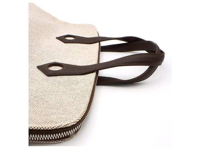 Trim Heeboo-Tasche von Hermès. Beige - Ansicht 6
