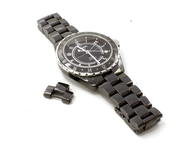 Chanel J12 GMT Uhr aus schwarzer Keramik - Ansicht 5