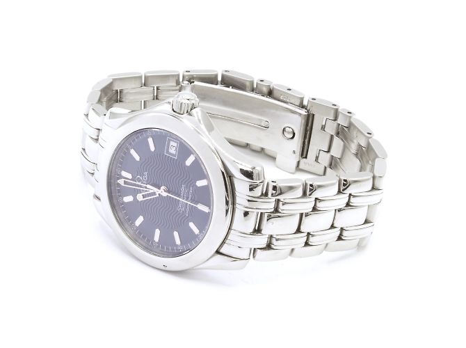 Orologio Omega Seamaster (modello 2501.81.00) Argento - vista 2