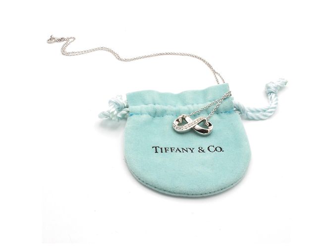 Collana Tiffany & Co Double Loving Heart Oro Bianco 18K e Diamanti Argento - vista 2