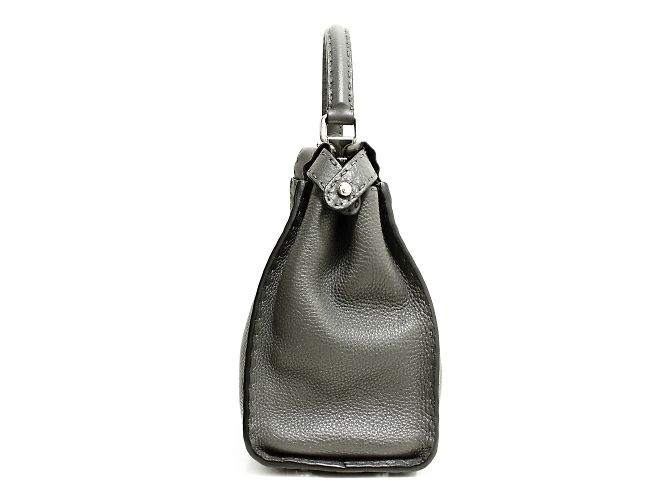 e la borsa iconica Fendi Peekabo Grigio - vista 3