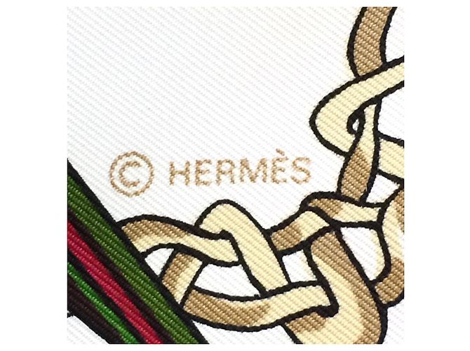 Bellissimo foulard Hermès. Rosso - vista 3