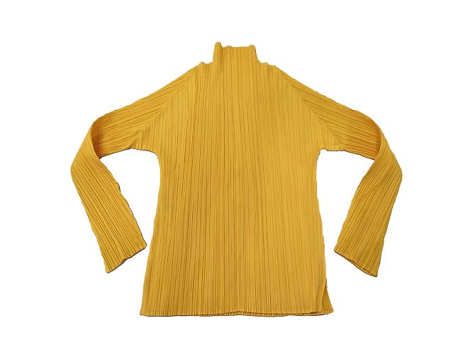 Bellissimo top Issey Miyake Pleats Please. Giallo - vista 2