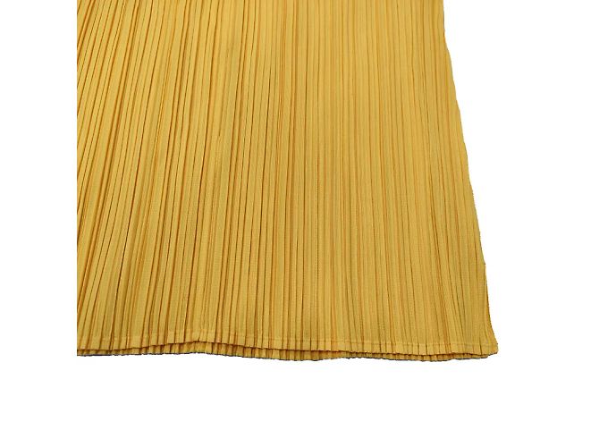 Bellissimo top Issey Miyake Pleats Please. Giallo - vista 4