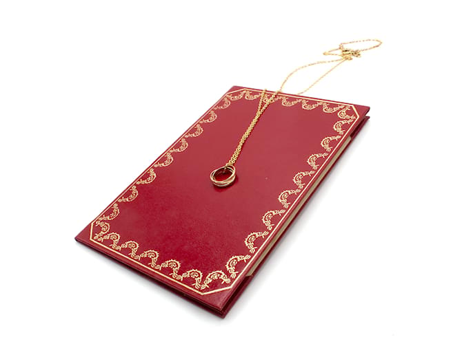 Collier Trinity de Cartier. Doré - vue 6