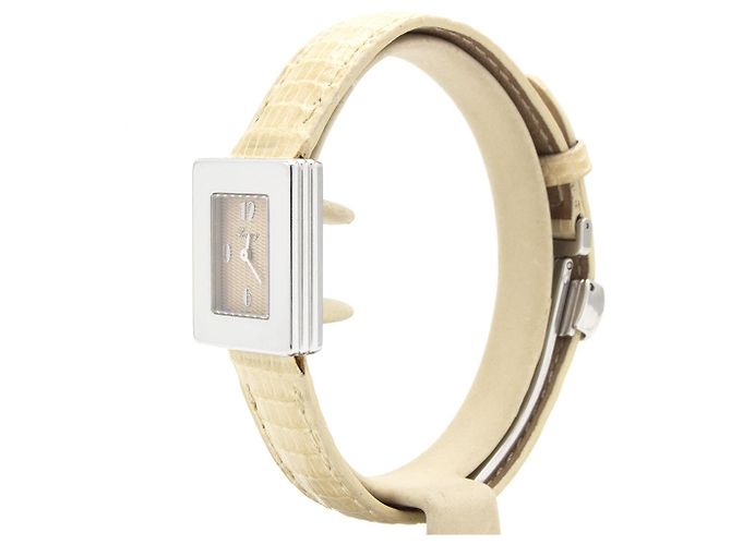 Ma Première Mini Uhr von Poiray. Beige - Ansicht 3