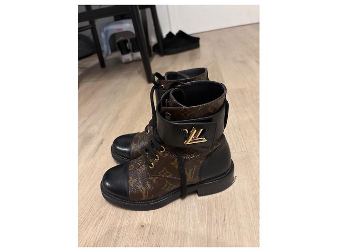 Louis Vuitton Stiefeletten aus braunem Leder - Ansicht 3