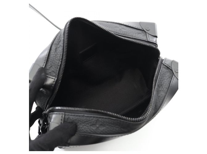 Borsa a Spalla Soft Trunk Louis Vuitton Nero - vista 3