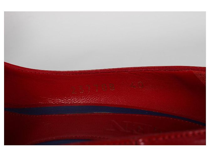 Rote Lacklederabsätze von Alexander McQueen - Ansicht 13