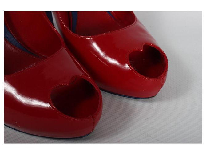 Rote Lacklederabsätze von Alexander McQueen - Ansicht 6