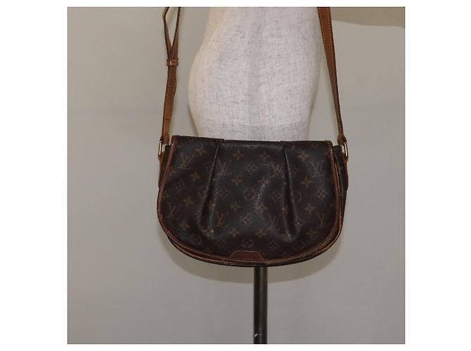 LOUIS VUITTON Bolsa de Hombro Monogram Menilmontan PM M40474 LV Auth 128747 Monograma - vista 23